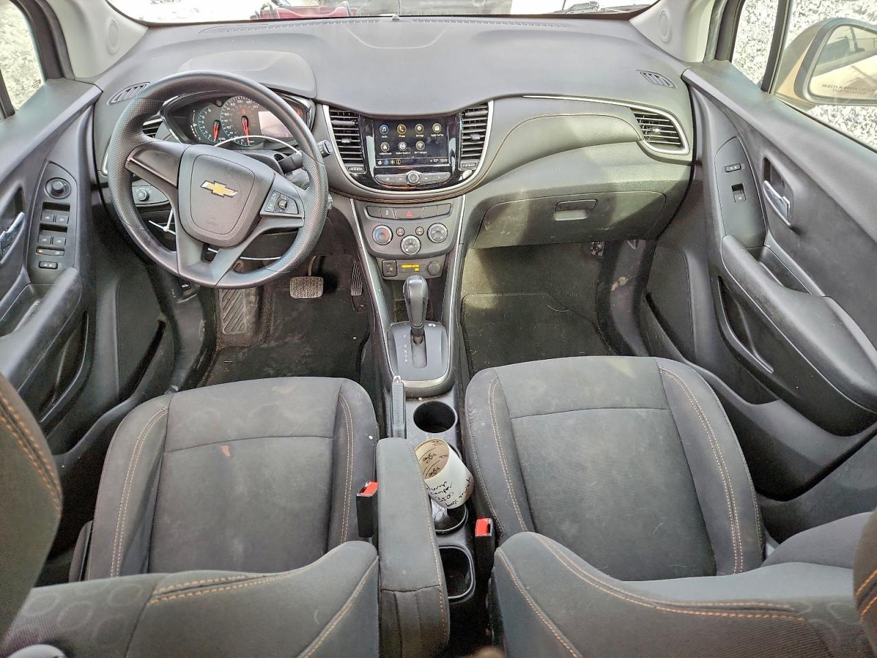 2018 CHEVROLET TRAX LS photo 8