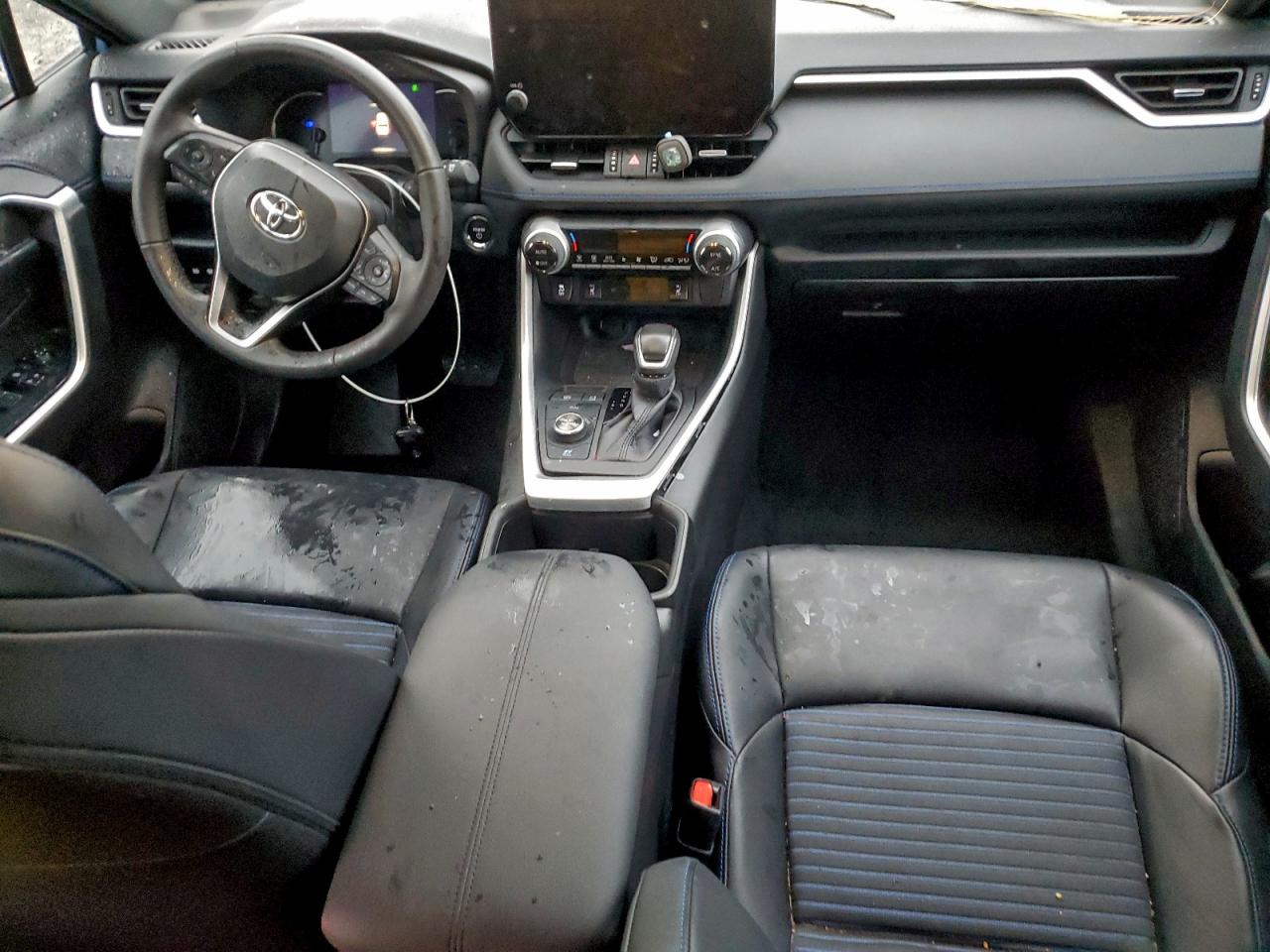 2024 TOYOTA RAV4 XSE photo 8