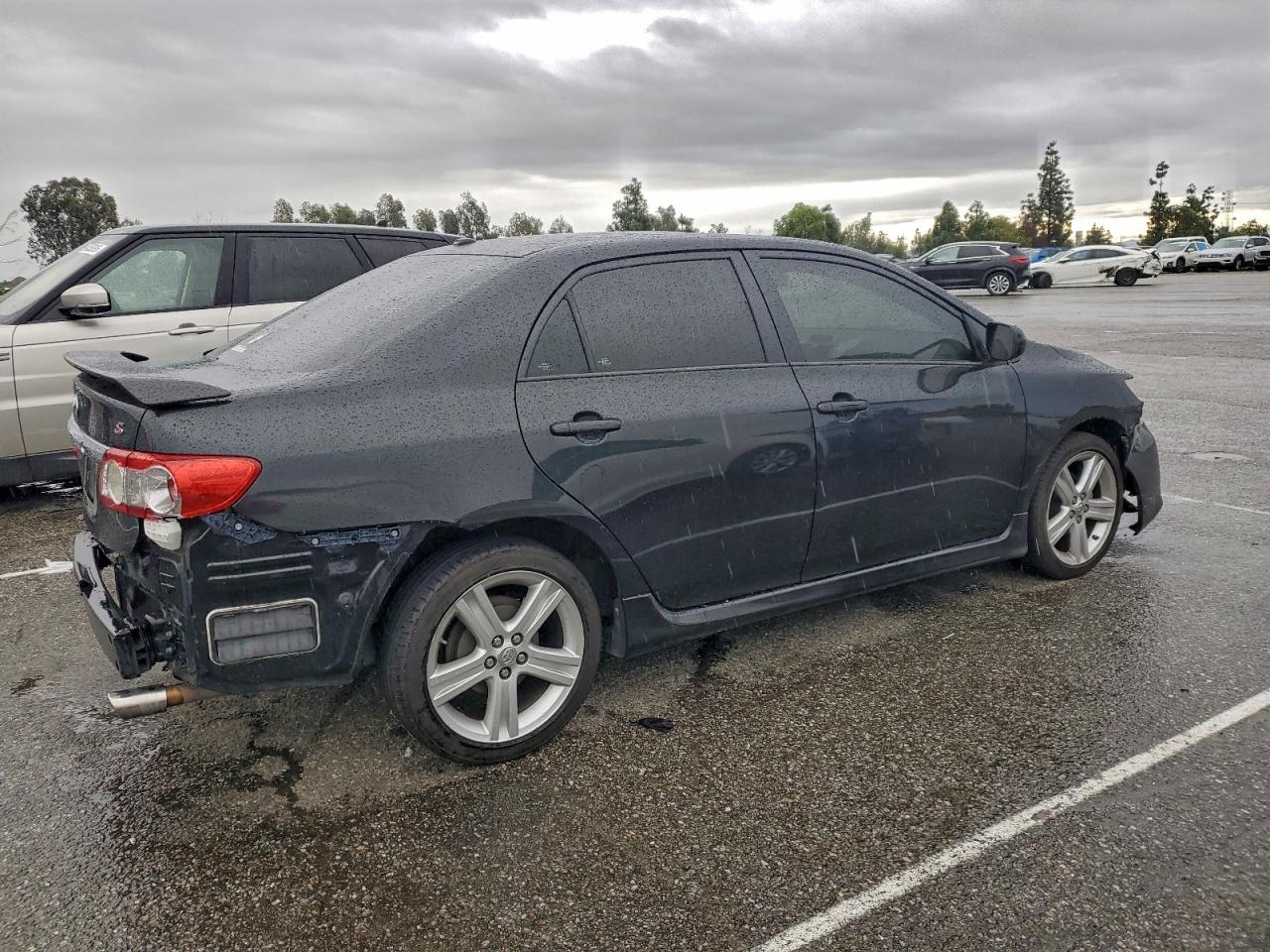 2013 TOYOTA COROLLA BASE photo 3