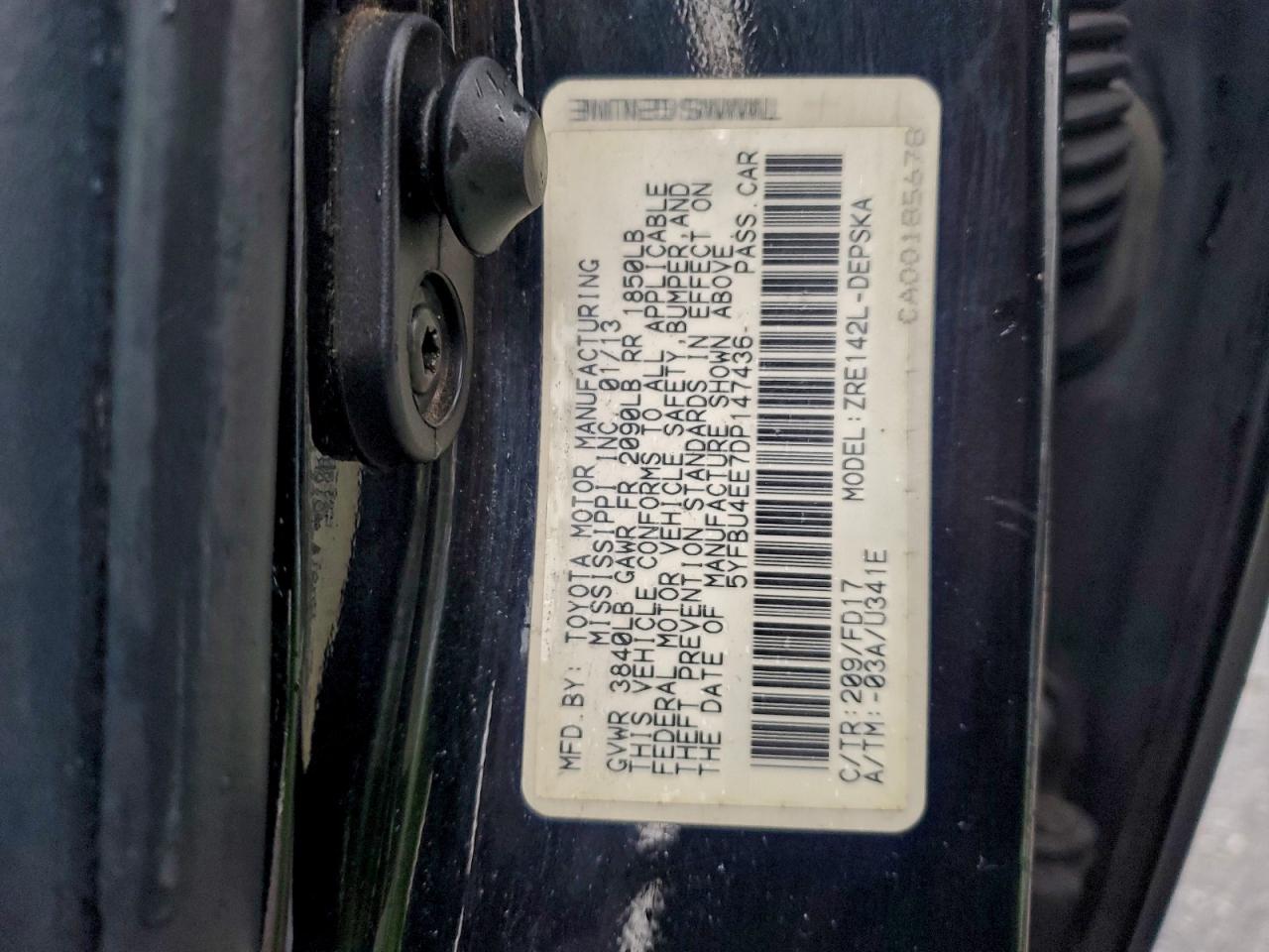 2013 TOYOTA COROLLA BASE photo 13