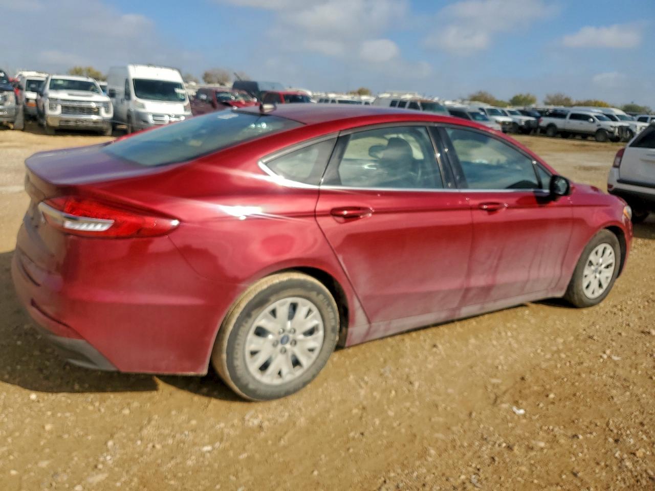 2019 FORD FUSION S photo 3