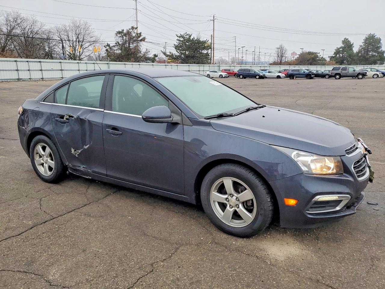 2016 CHEVROLET CRUZE LIMITED LT photo 4