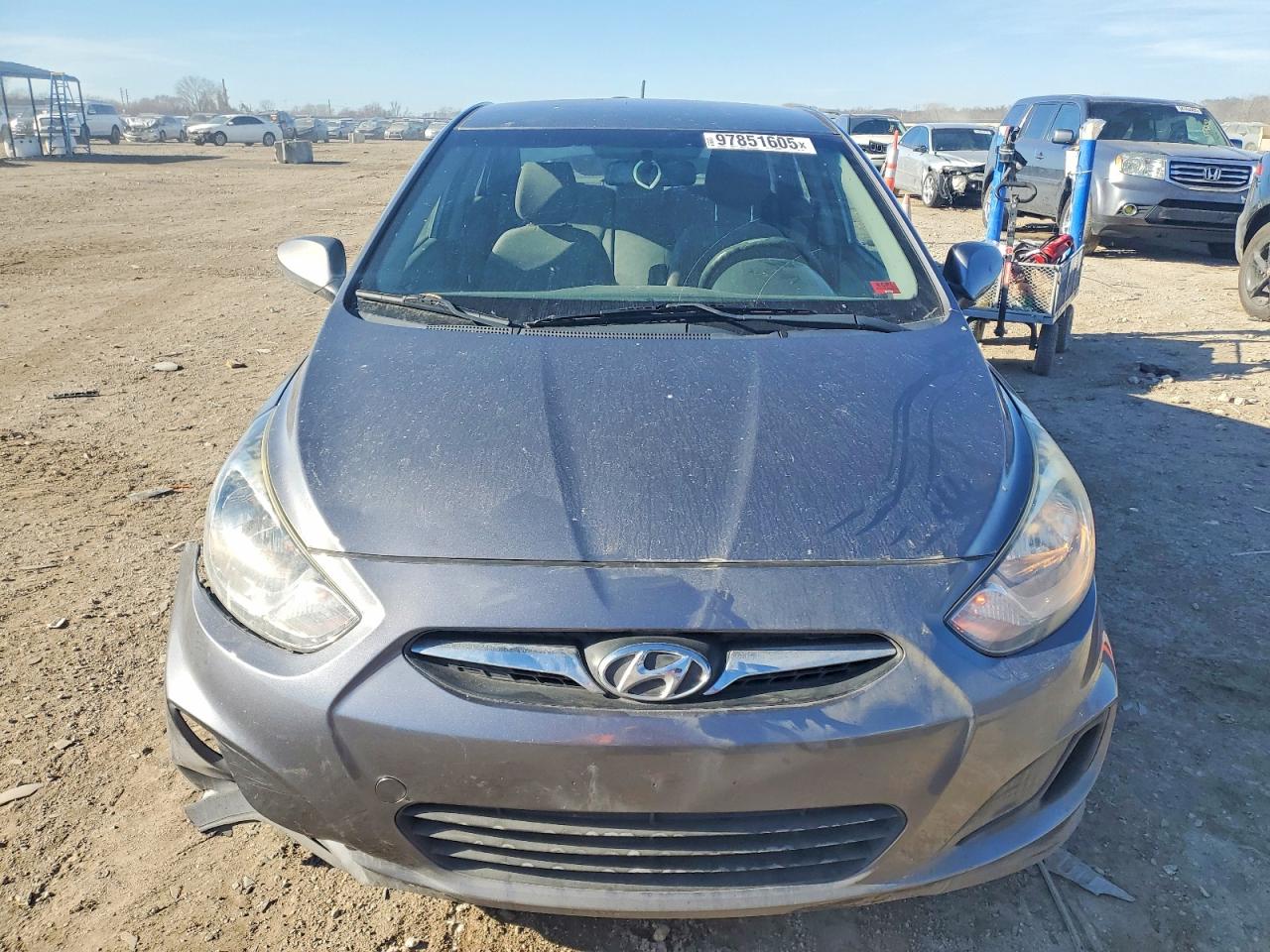 2014 HYUNDAI ACCENT GLS photo 5
