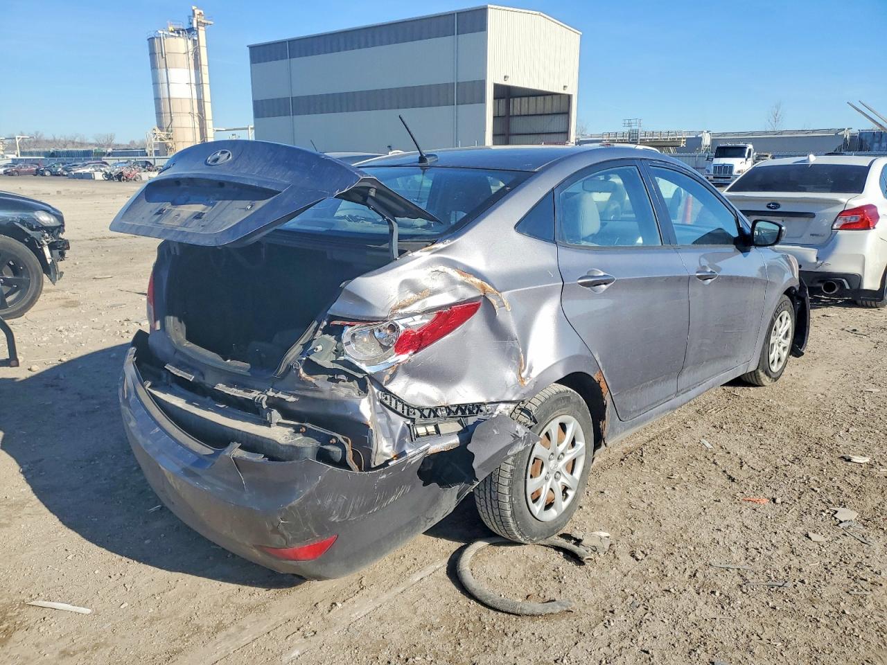 2014 HYUNDAI ACCENT GLS photo 3