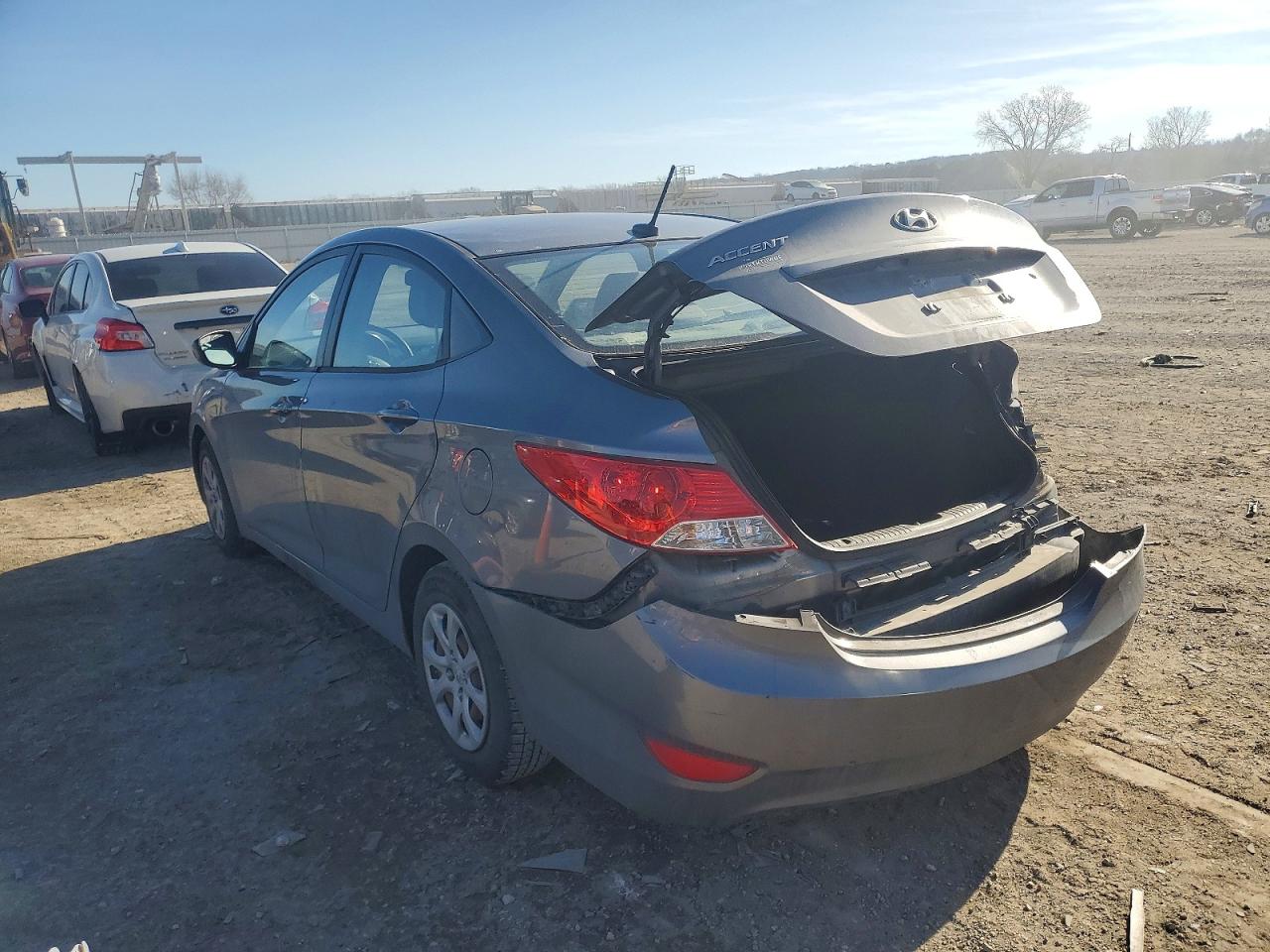 2014 HYUNDAI ACCENT GLS photo 2