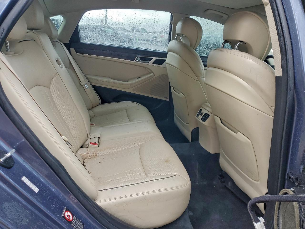 2015 HYUNDAI GENESIS 3.8L photo 10