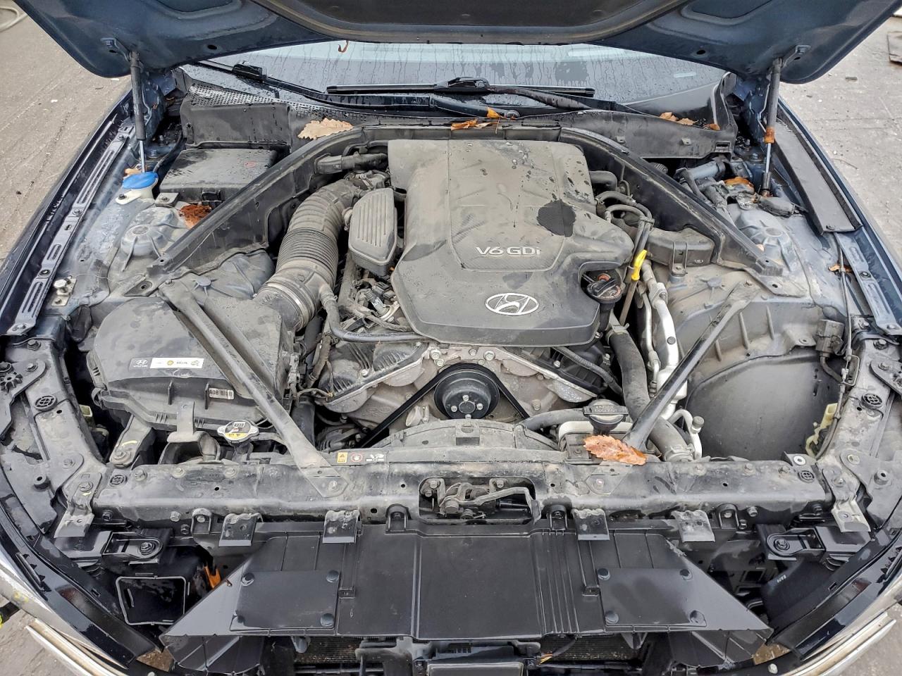 2015 HYUNDAI GENESIS 3.8L photo 11