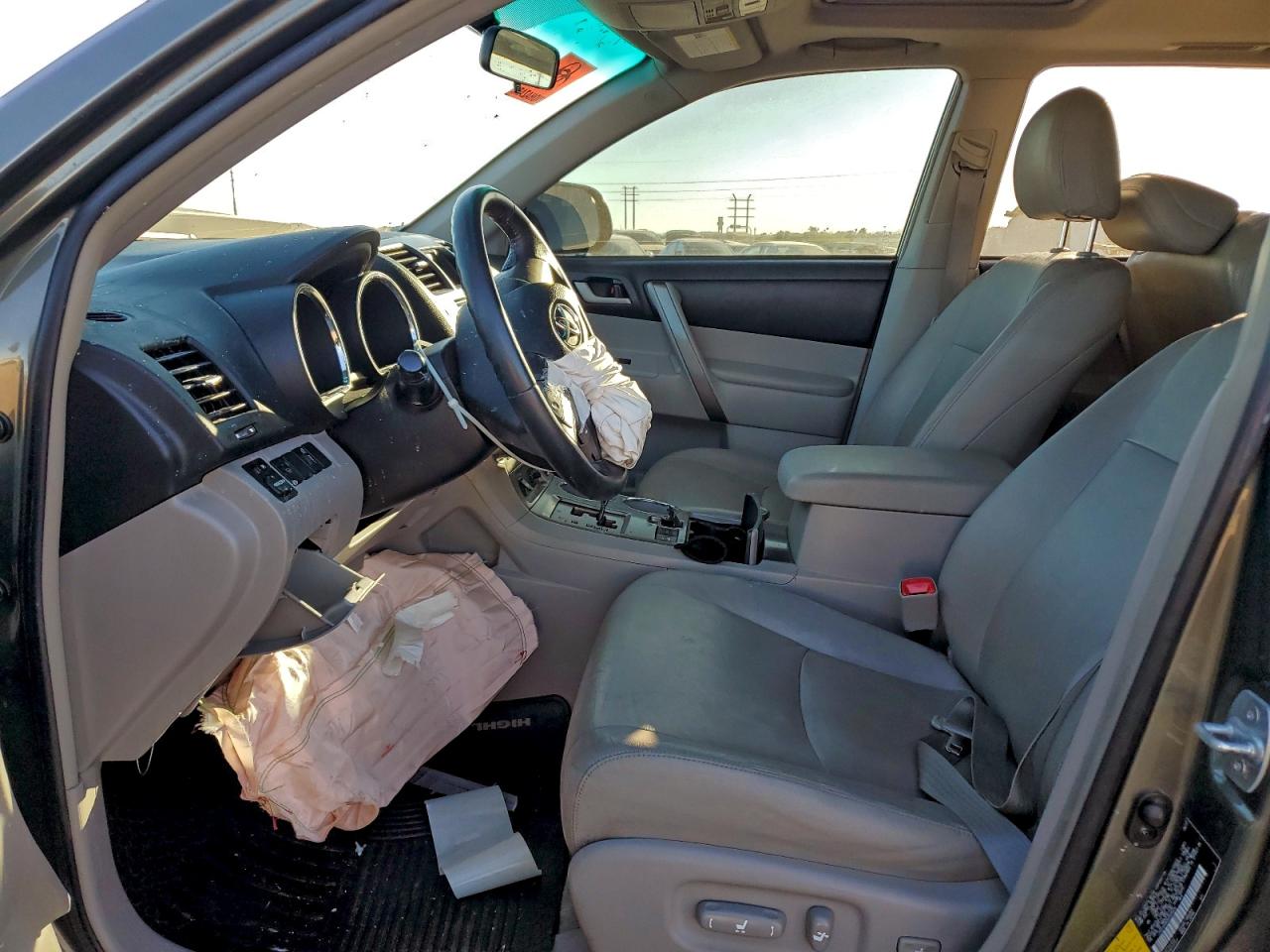 2008 TOYOTA HIGHLANDER SPORT photo 7
