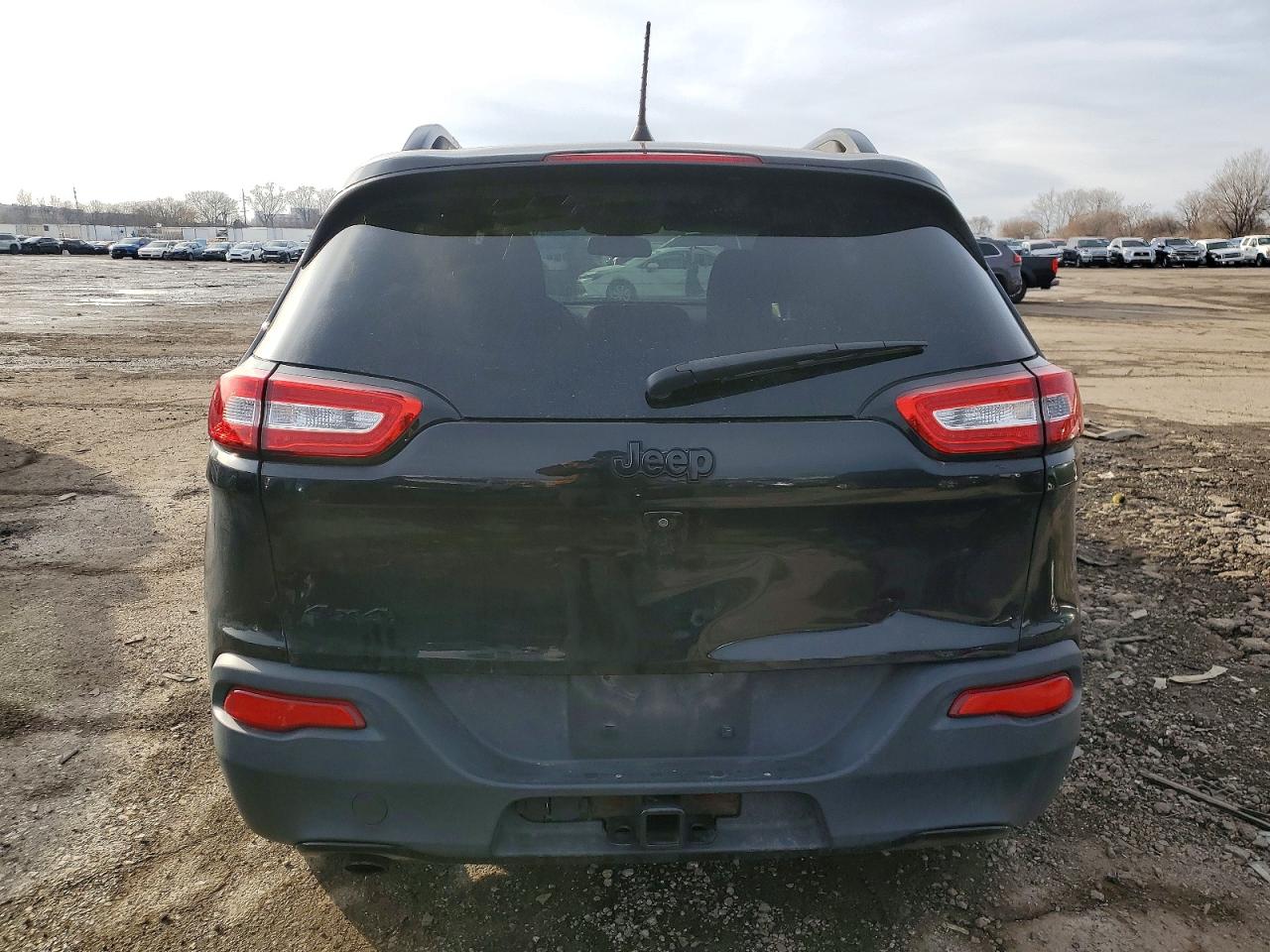 2016 JEEP CHEROKEE LATITUDE photo 6