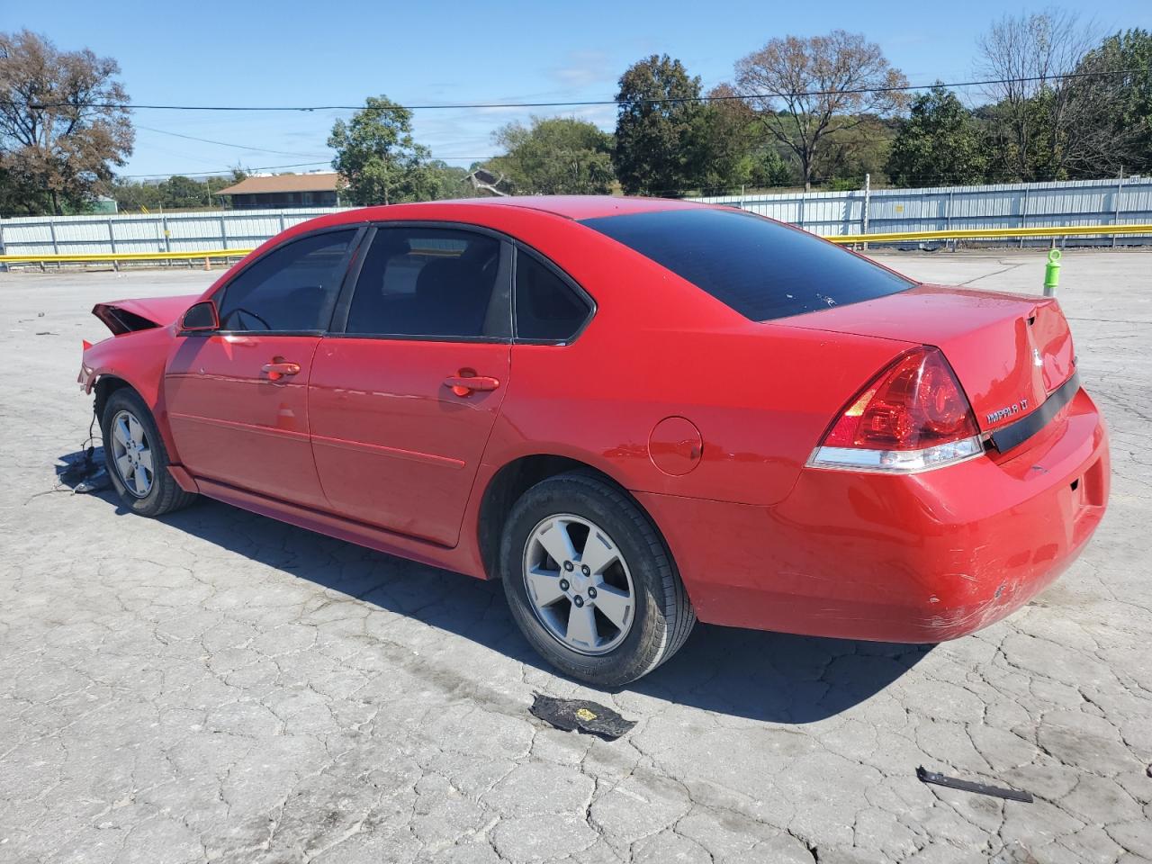 2011 CHEVROLET IMPALA LT photo 2