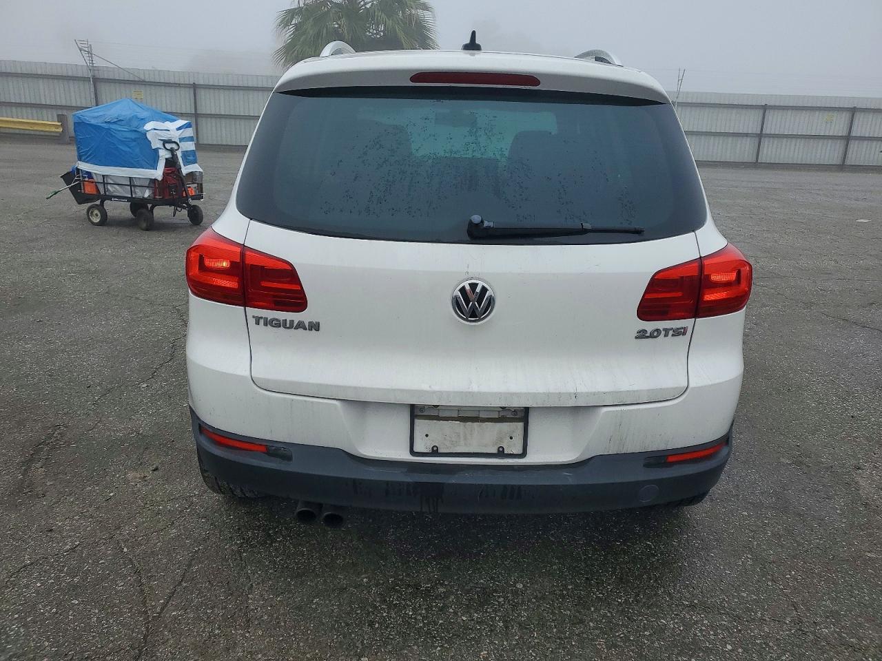 2013 VOLKSWAGEN TIGUAN S photo 16