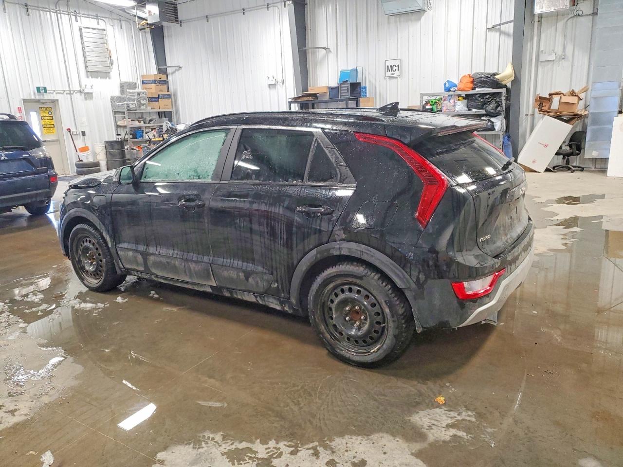 2023 KIA NIRO EX photo 2