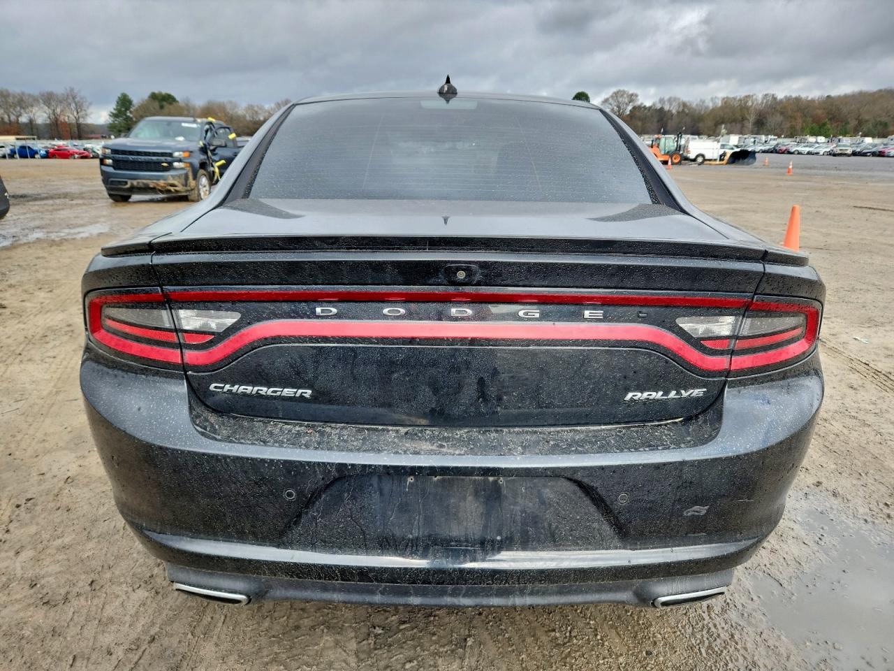 2015 DODGE CHARGER SXT photo 6