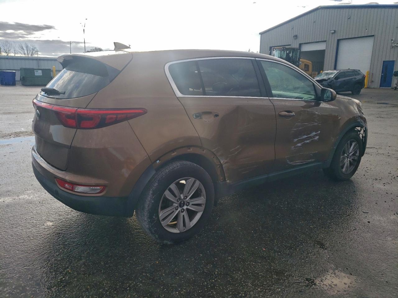 2017 KIA SPORTAGE LX photo 3