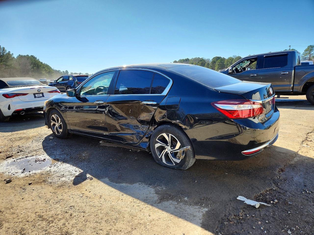2017 HONDA ACCORD LX photo 3