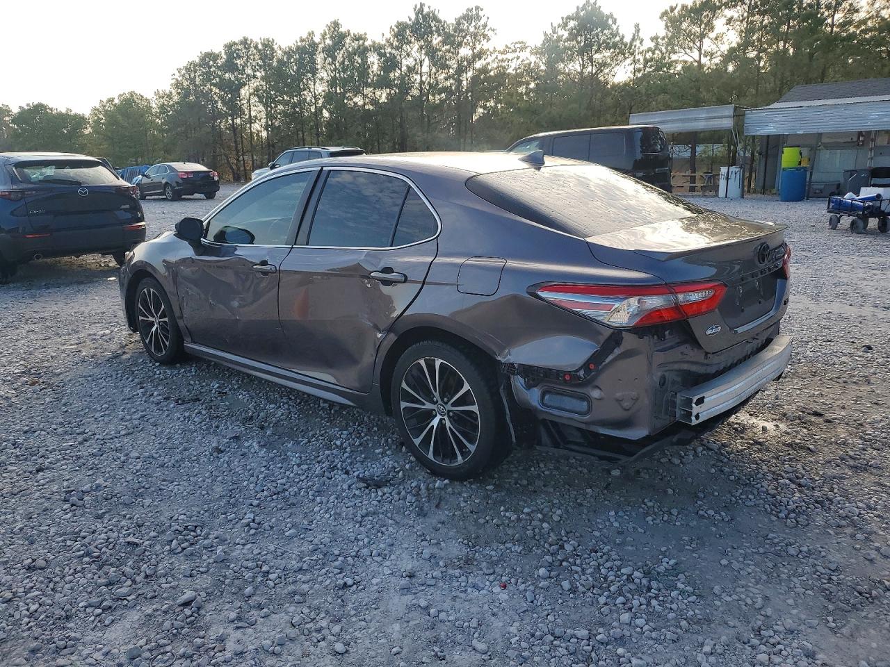 2019 TOYOTA CAMRY L photo 2