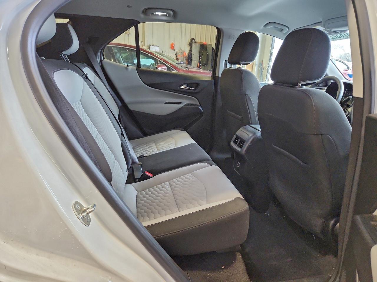 2021 CHEVROLET EQUINOX LS photo 11
