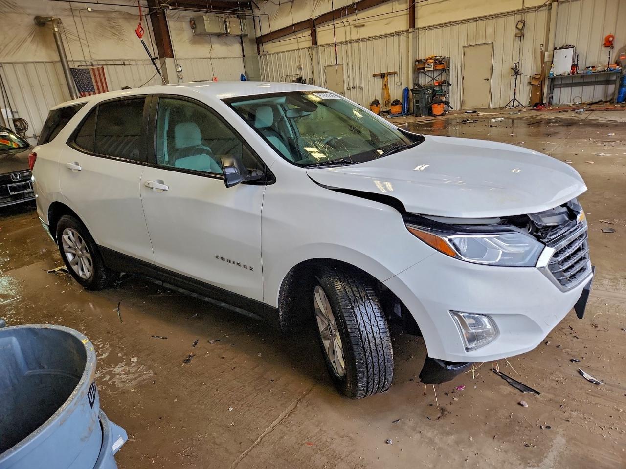 2021 CHEVROLET EQUINOX LS photo 4