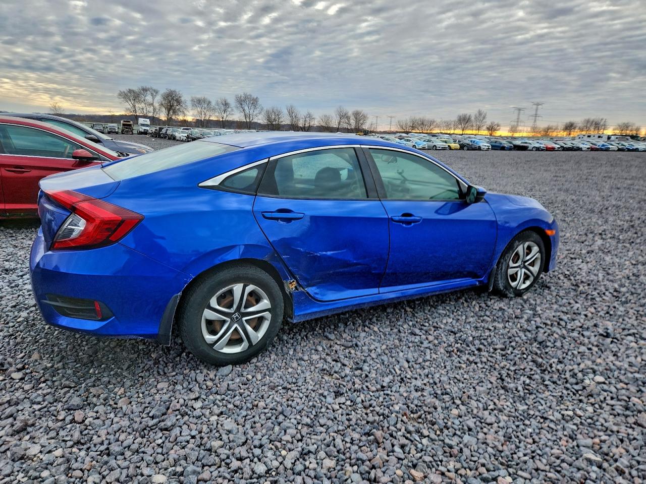 2017 HONDA CIVIC LX photo 3