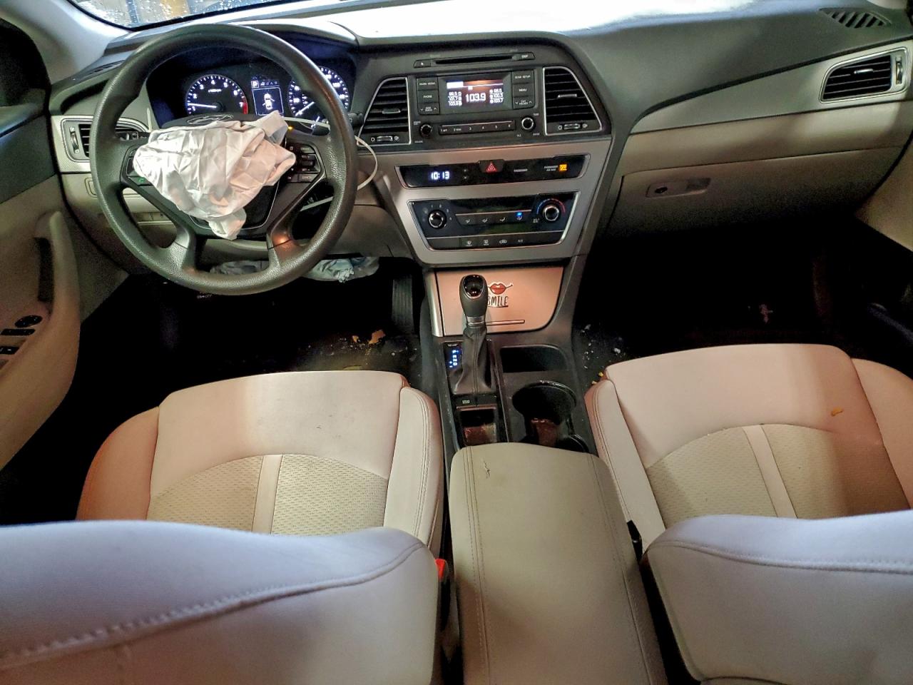 2017 HYUNDAI SONATA SE photo 15