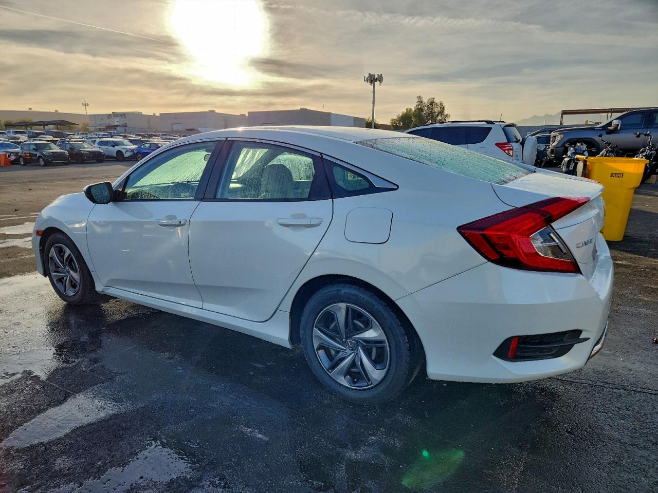 2020 HONDA CIVIC LX photo 2