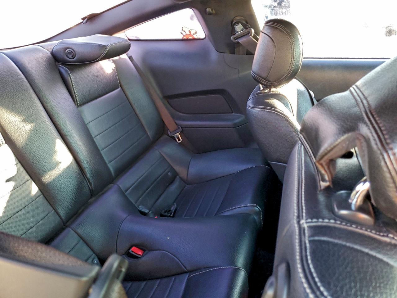 2012 FORD MUSTANG GT photo 10
