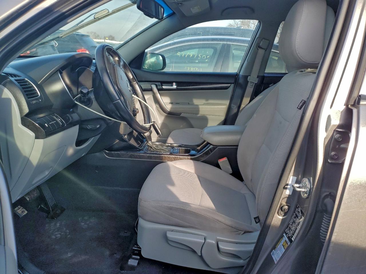 2014 KIA SORENTO LX photo 7