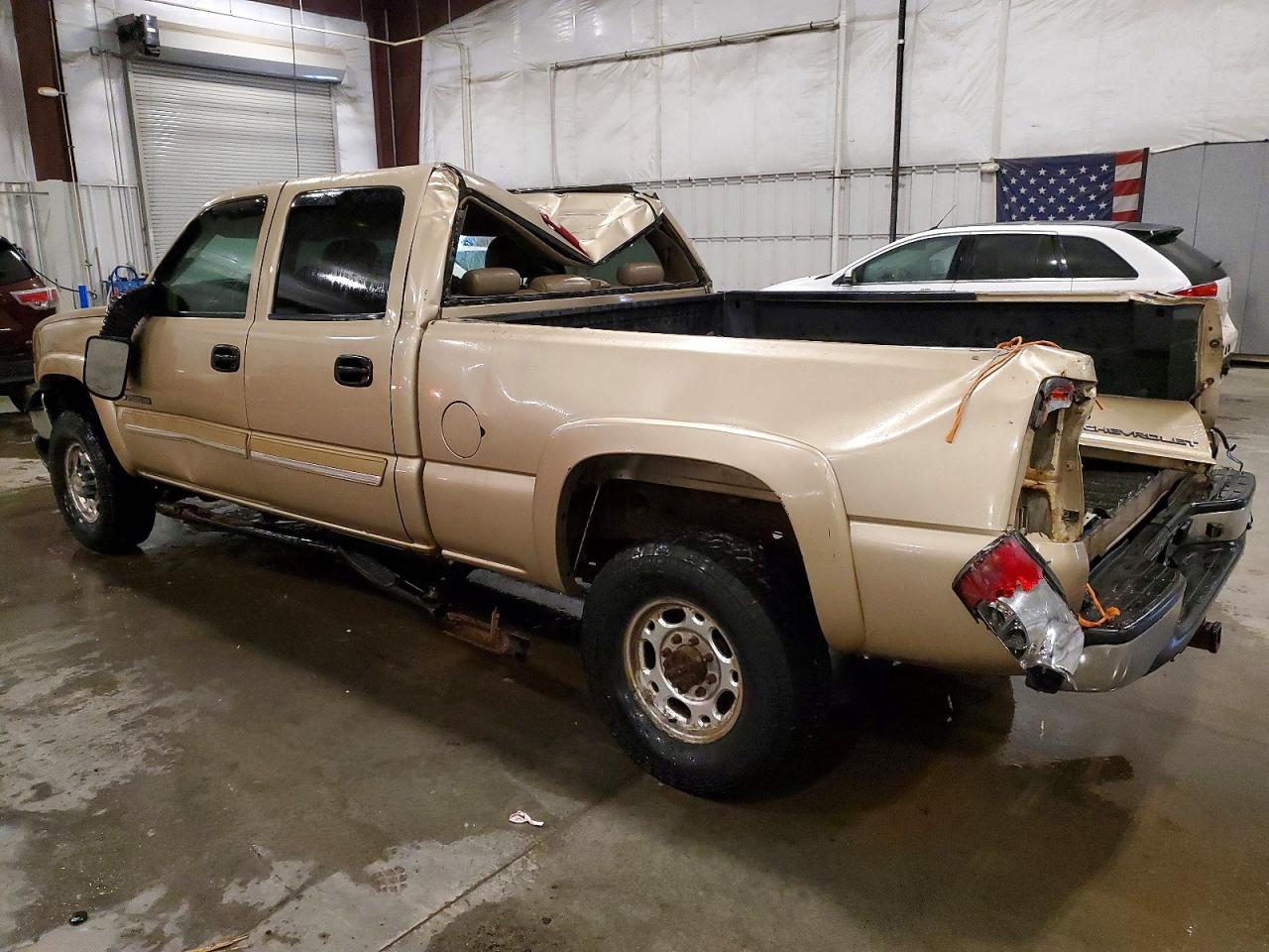 2004 CHEVROLET SILVERADO K2500 HEAVY DUTY photo 2