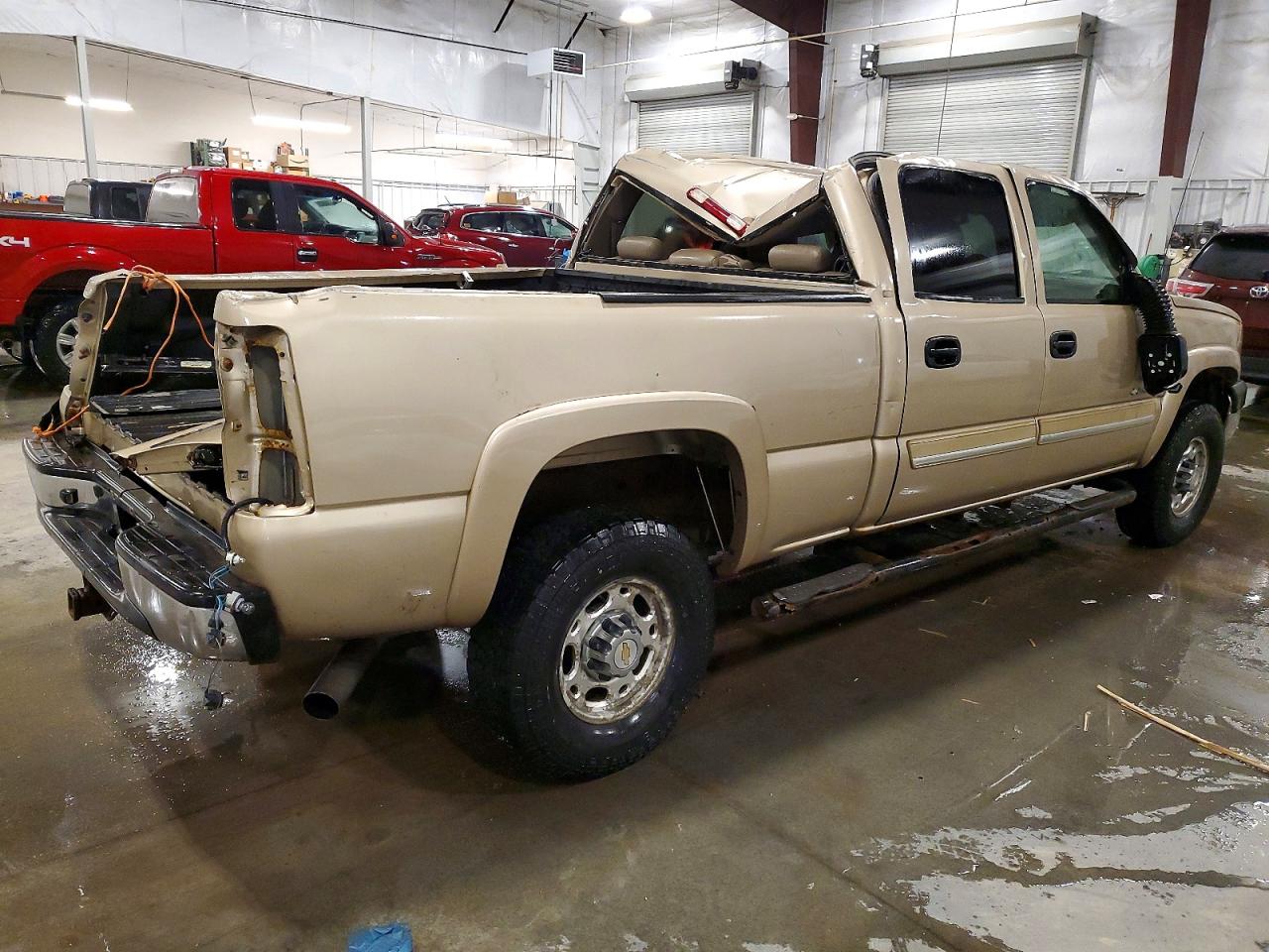 2004 CHEVROLET SILVERADO K2500 HEAVY DUTY photo 3