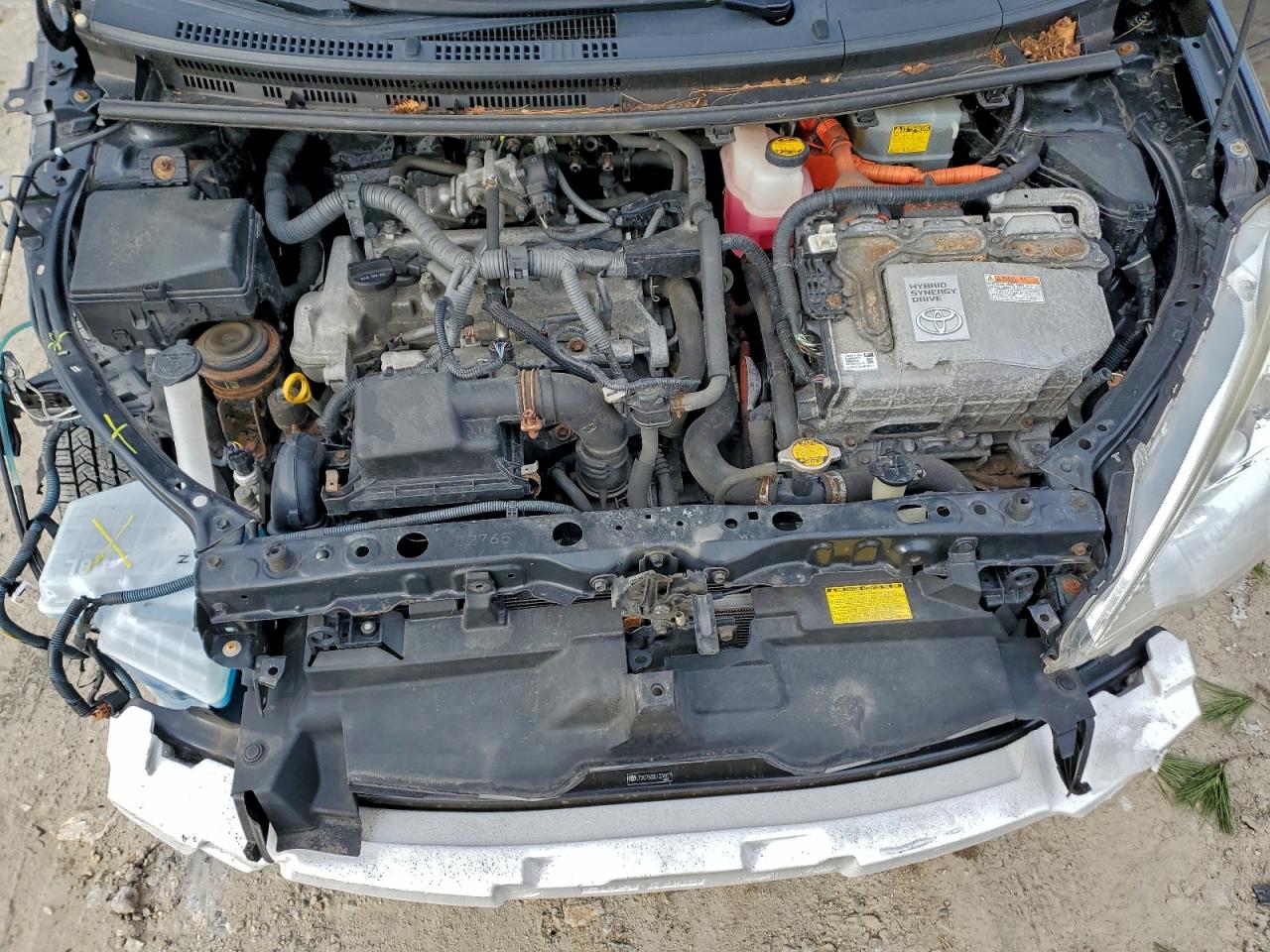 2014 TOYOTA PRIUS C photo 12