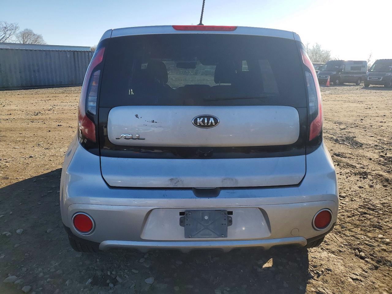 2017 KIA SOUL + photo 6