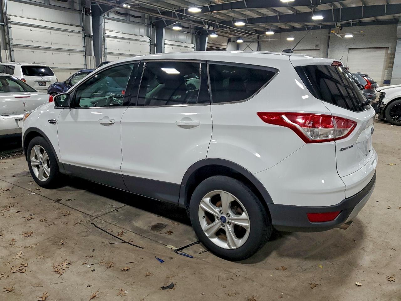 2014 FORD ESCAPE SE photo 2