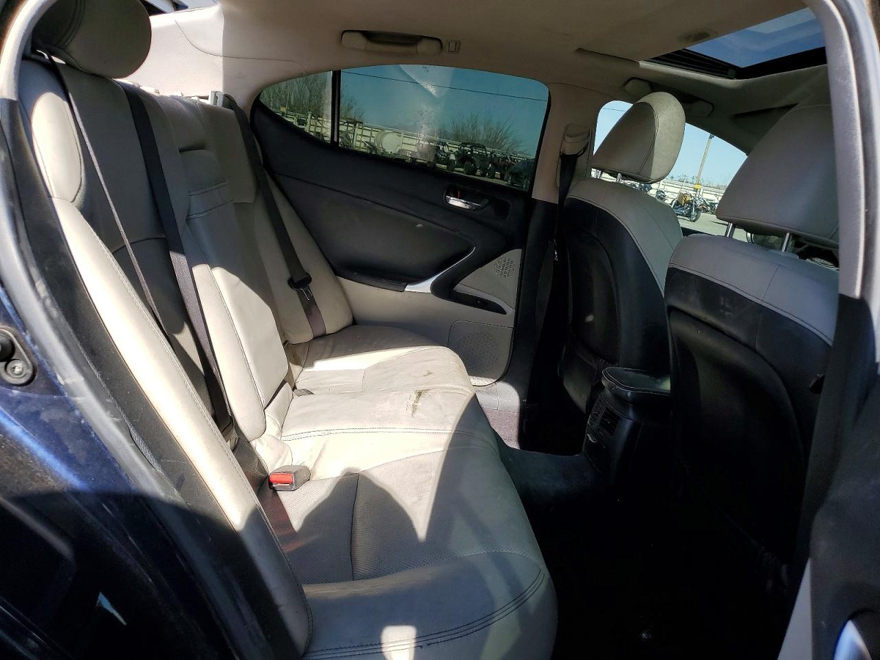 2009 LEXUS IS 250 photo 10