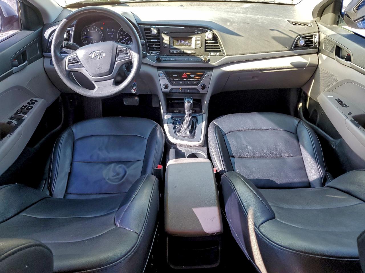 2017 HYUNDAI ELANTRA SE photo 8