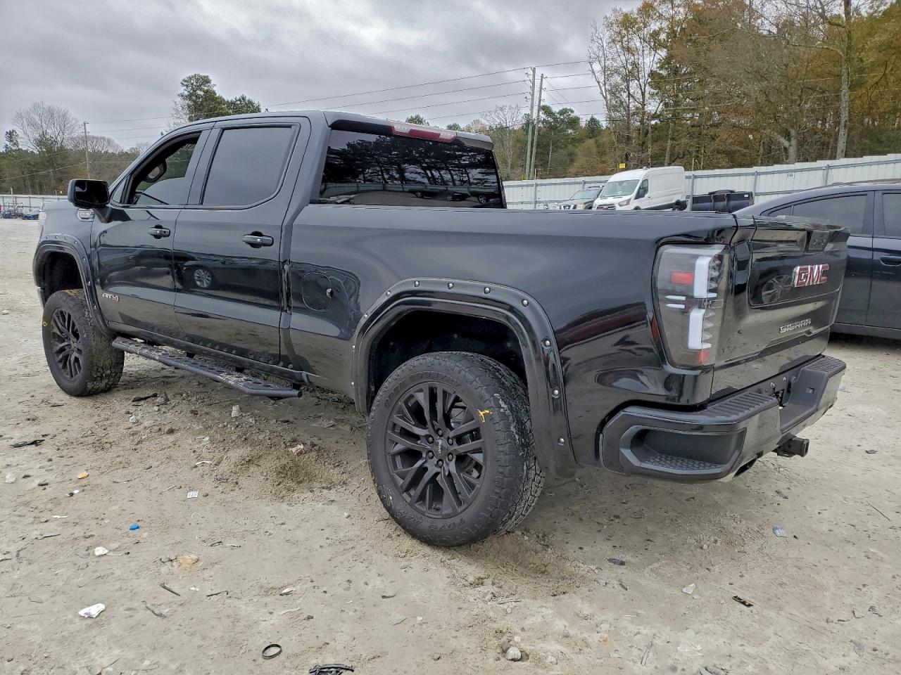 2019 GMC SIERRA K1500 AT4 photo 2