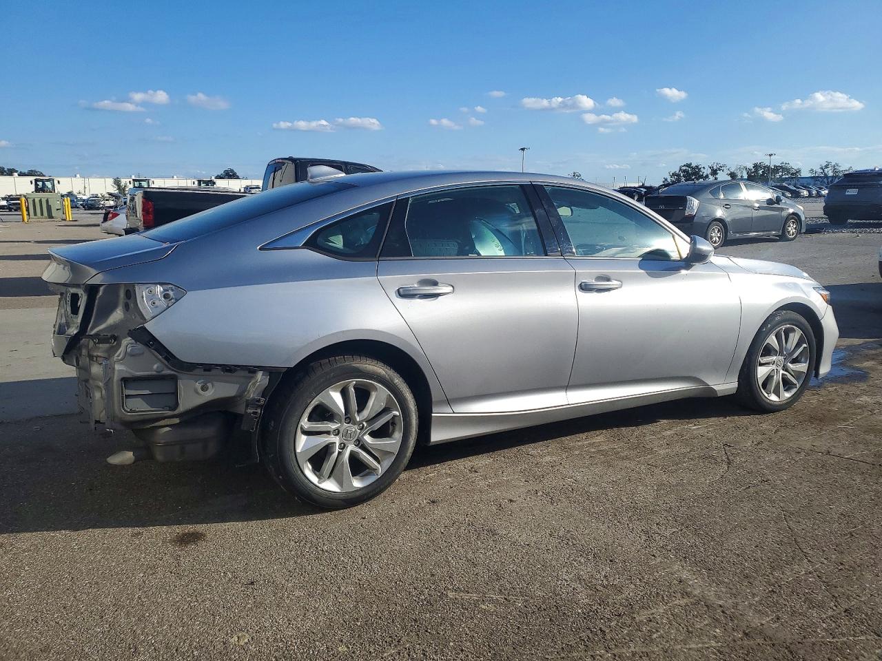 2020 HONDA ACCORD LX photo 3