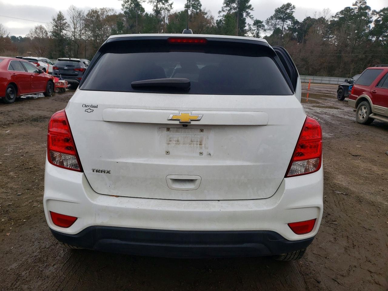 2022 CHEVROLET TRAX LS photo 16