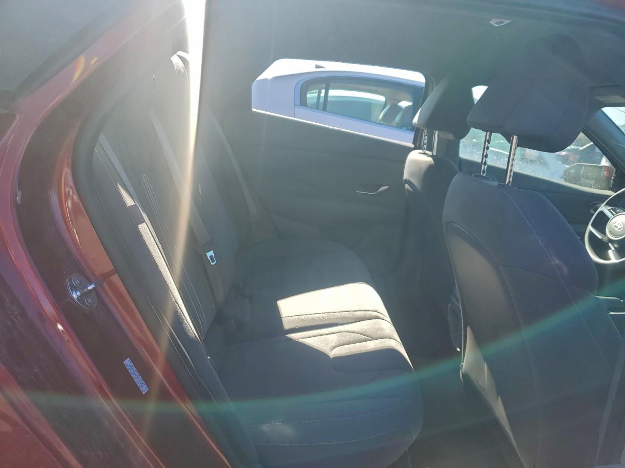 2024 HYUNDAI ELANTRA SEL photo 10