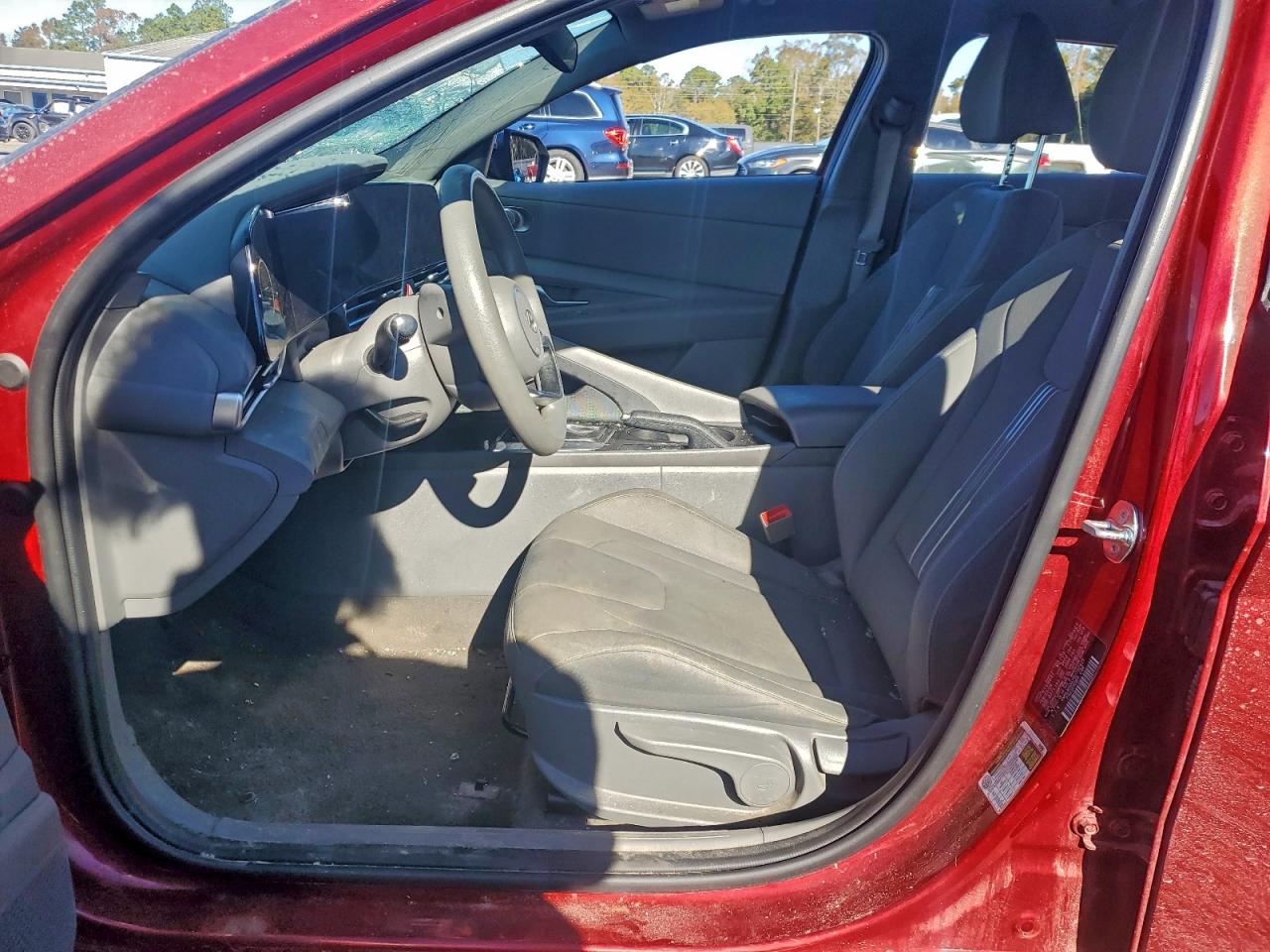 2024 HYUNDAI ELANTRA SEL photo 7