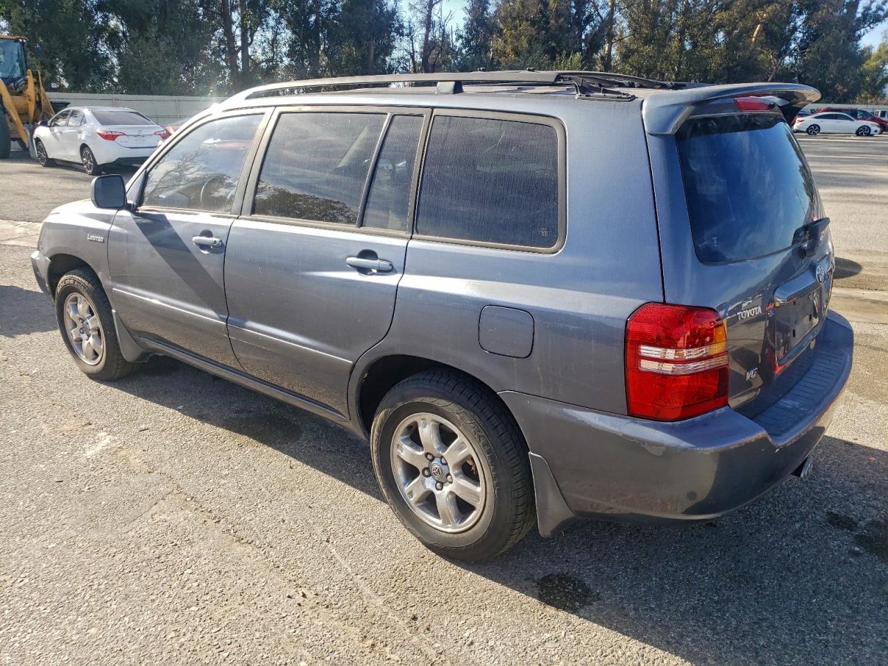 2003 TOYOTA HIGHLANDER LIMITED photo 4