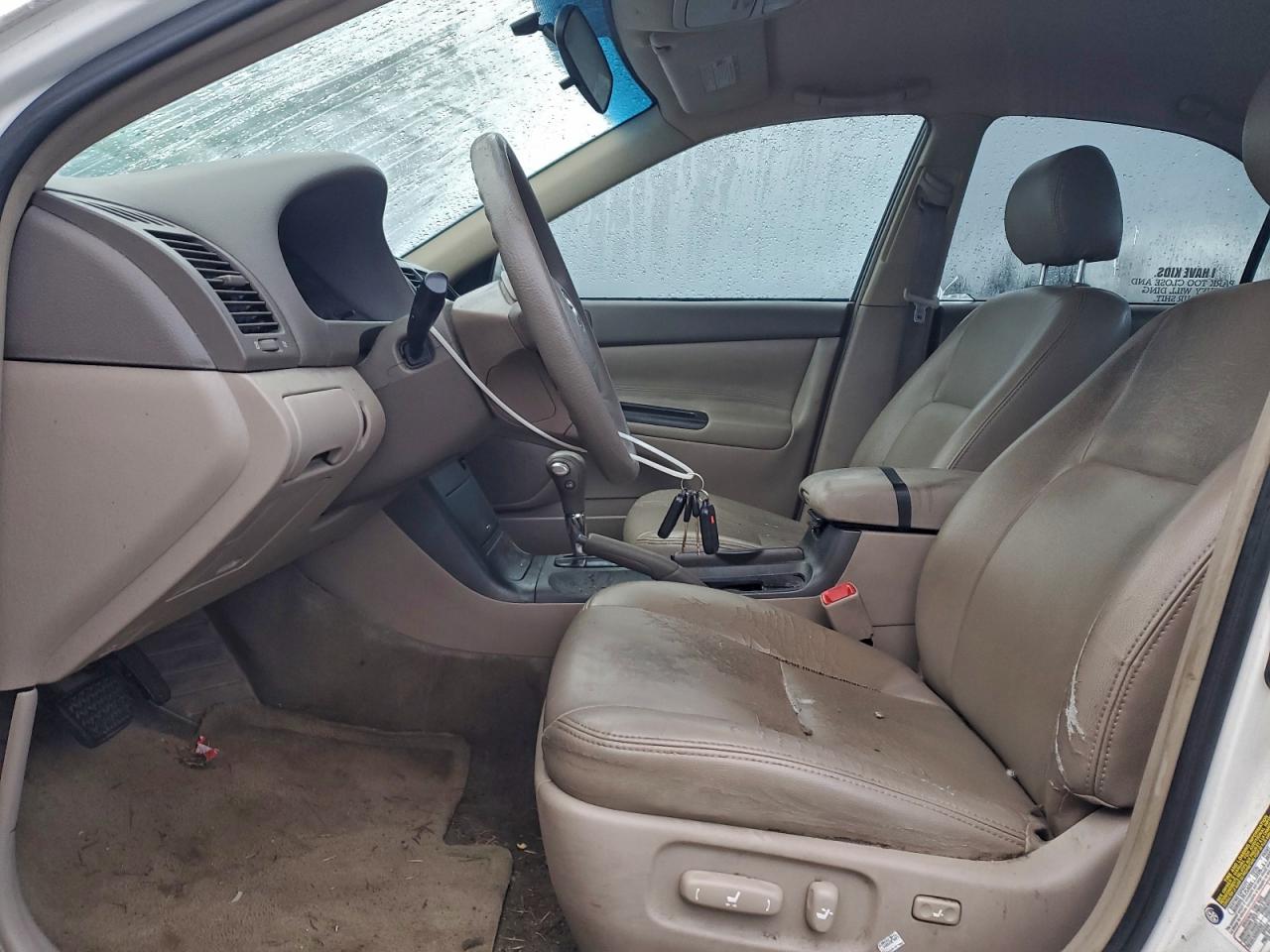 2006 TOYOTA CAMRY LE photo 7