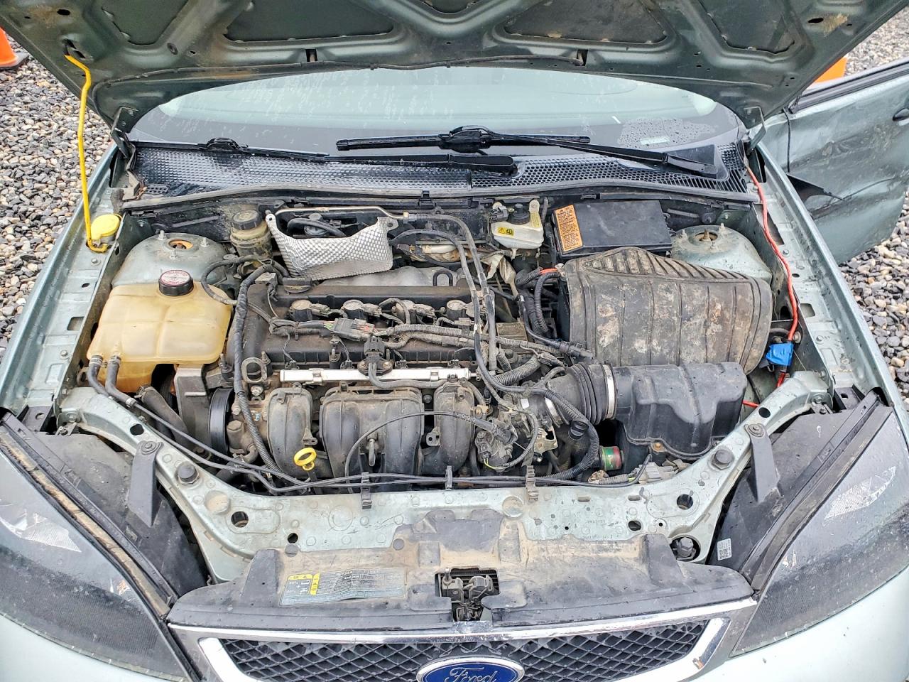 2005 FORD FOCUS ZX5 photo 11