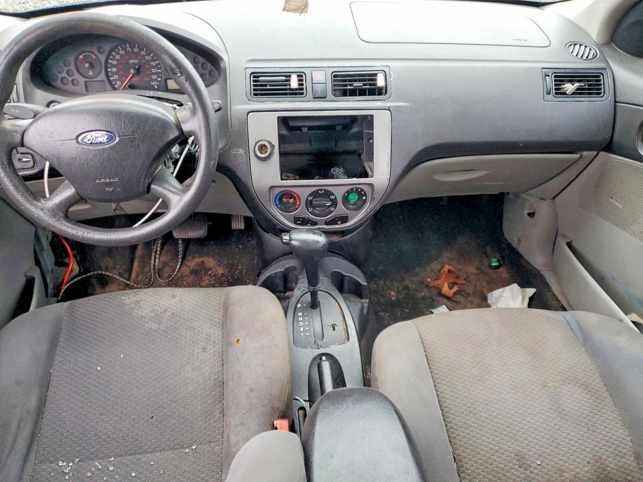 2005 FORD FOCUS ZX5 photo 8
