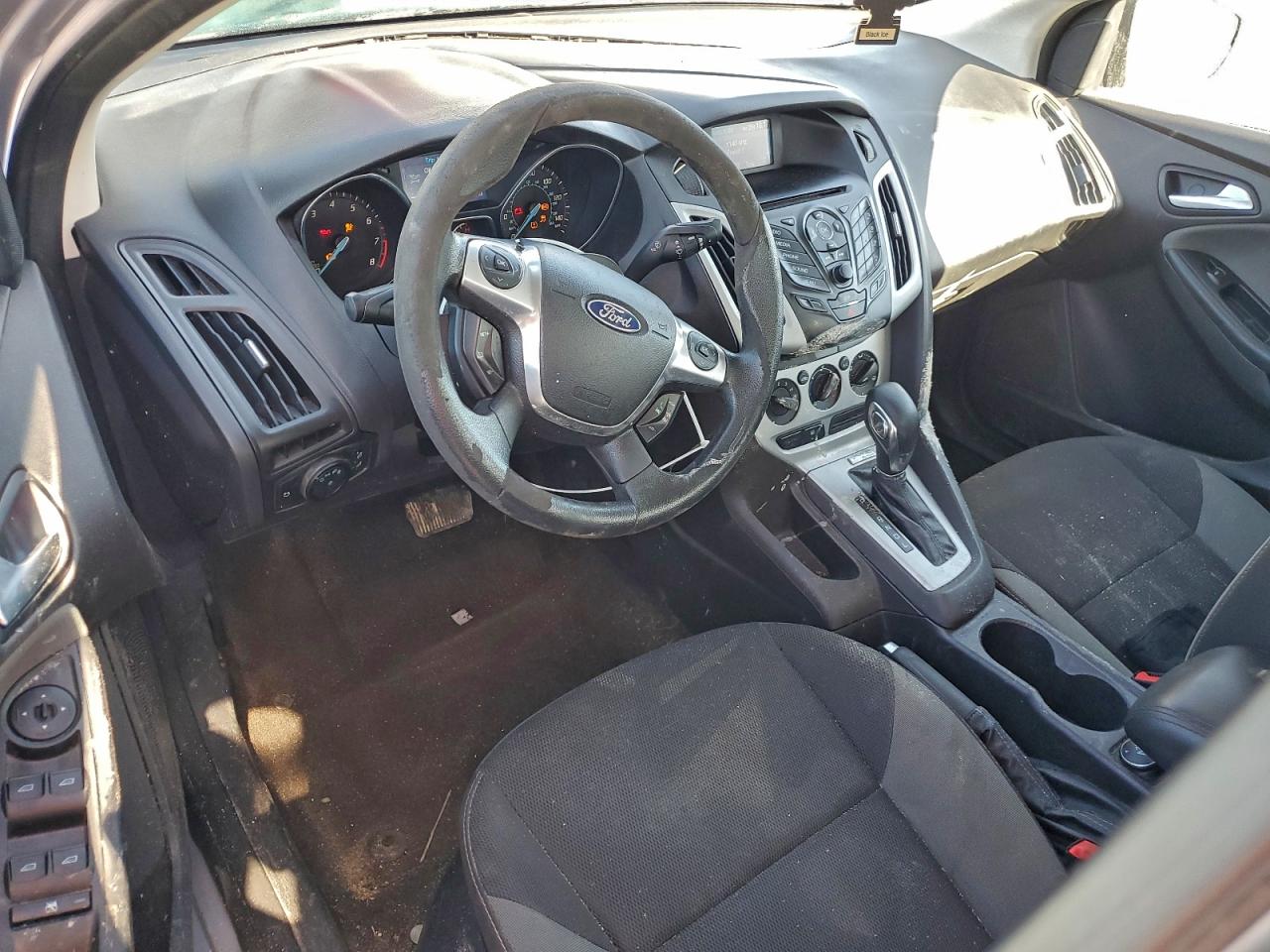 2013 FORD FOCUS SE photo 15