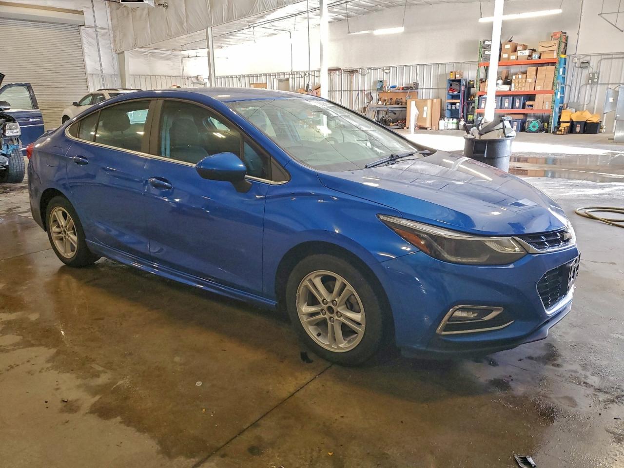 2017 CHEVROLET CRUZE LT photo 4