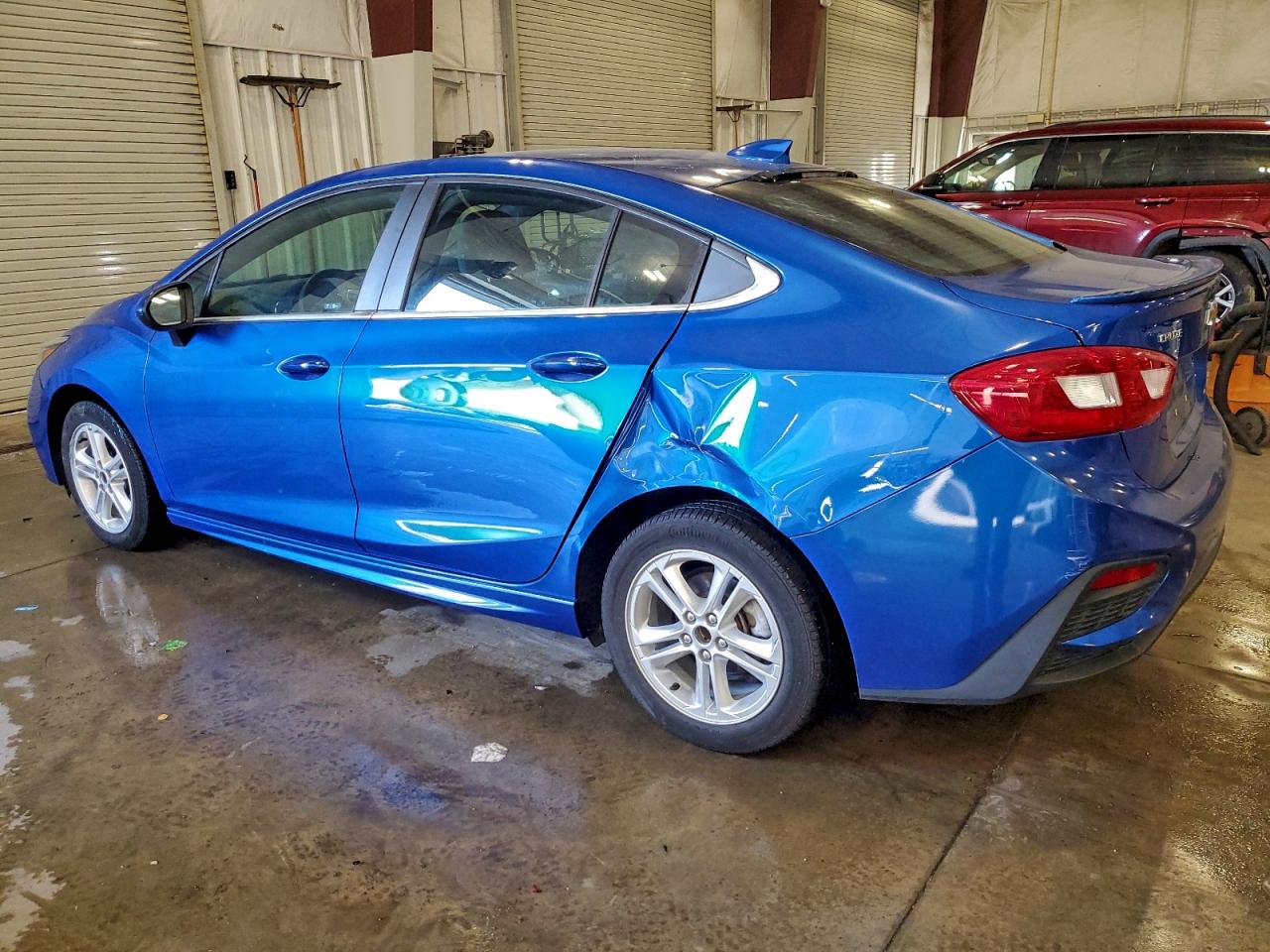 2017 CHEVROLET CRUZE LT photo 2