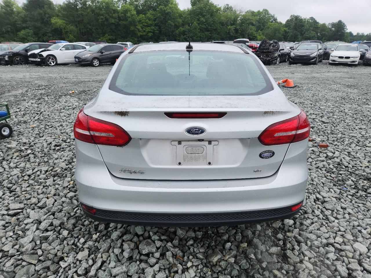 2018 FORD FOCUS SE photo 6