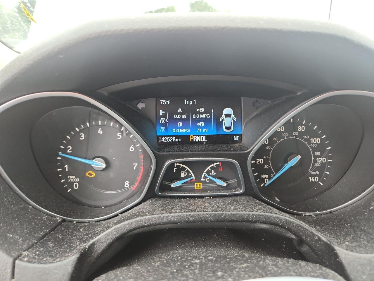 2018 FORD FOCUS SE photo 9