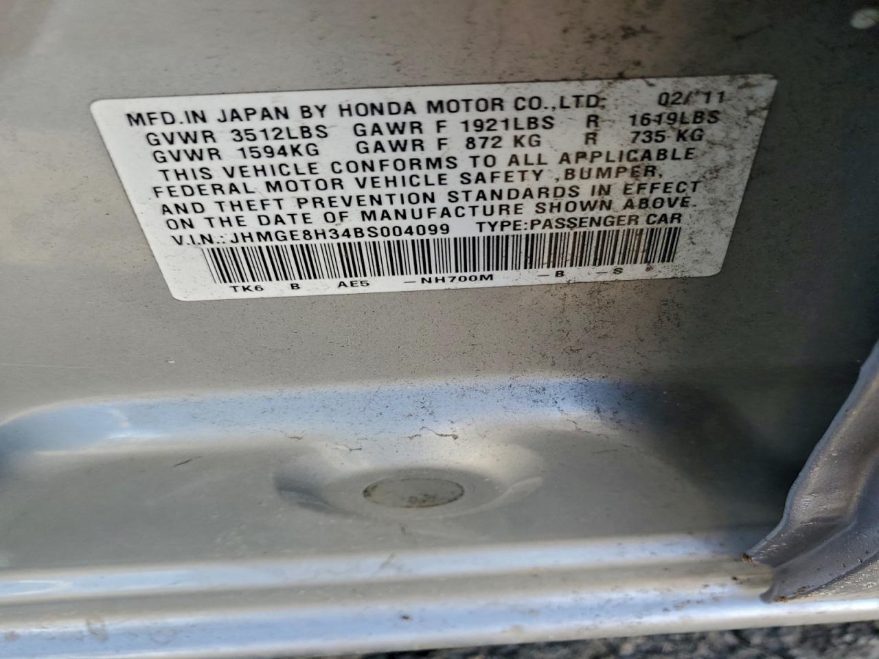 2011 HONDA FIT photo 12
