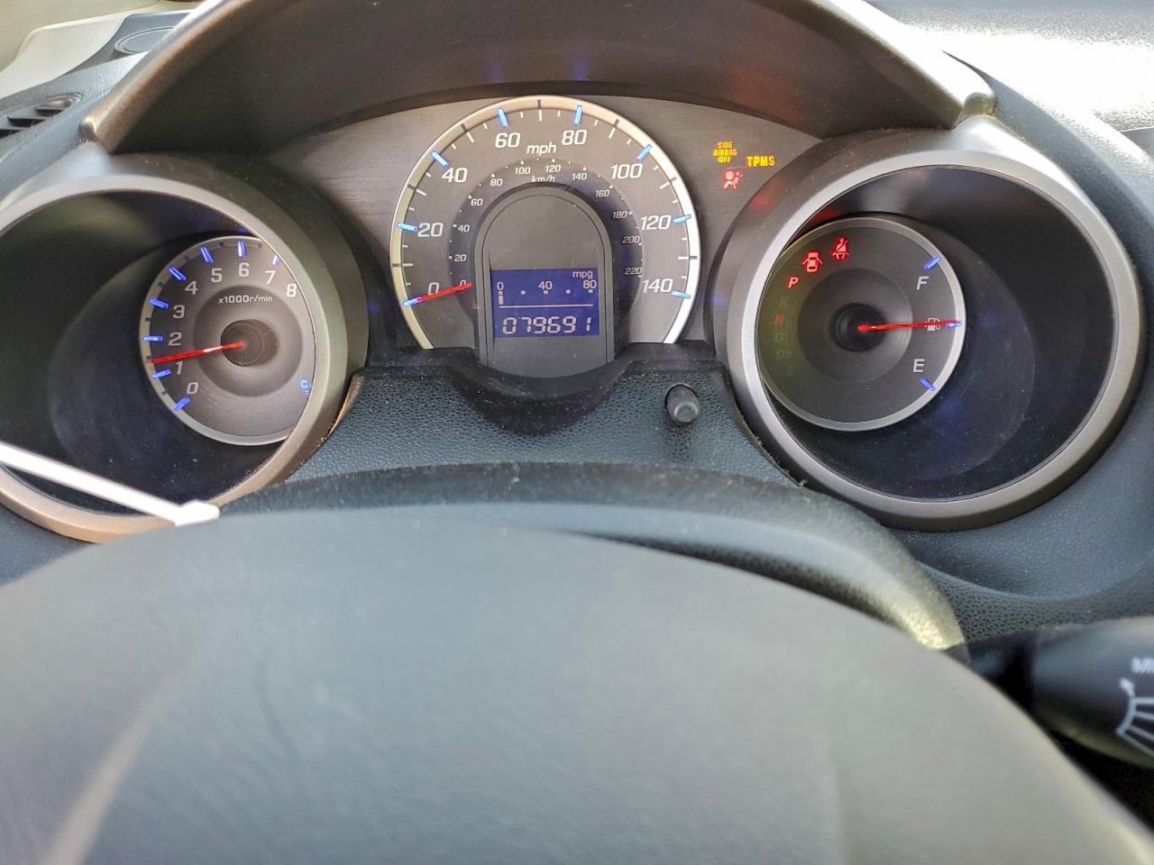 2011 HONDA FIT photo 9